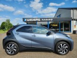 Toyota-Aygo X-6